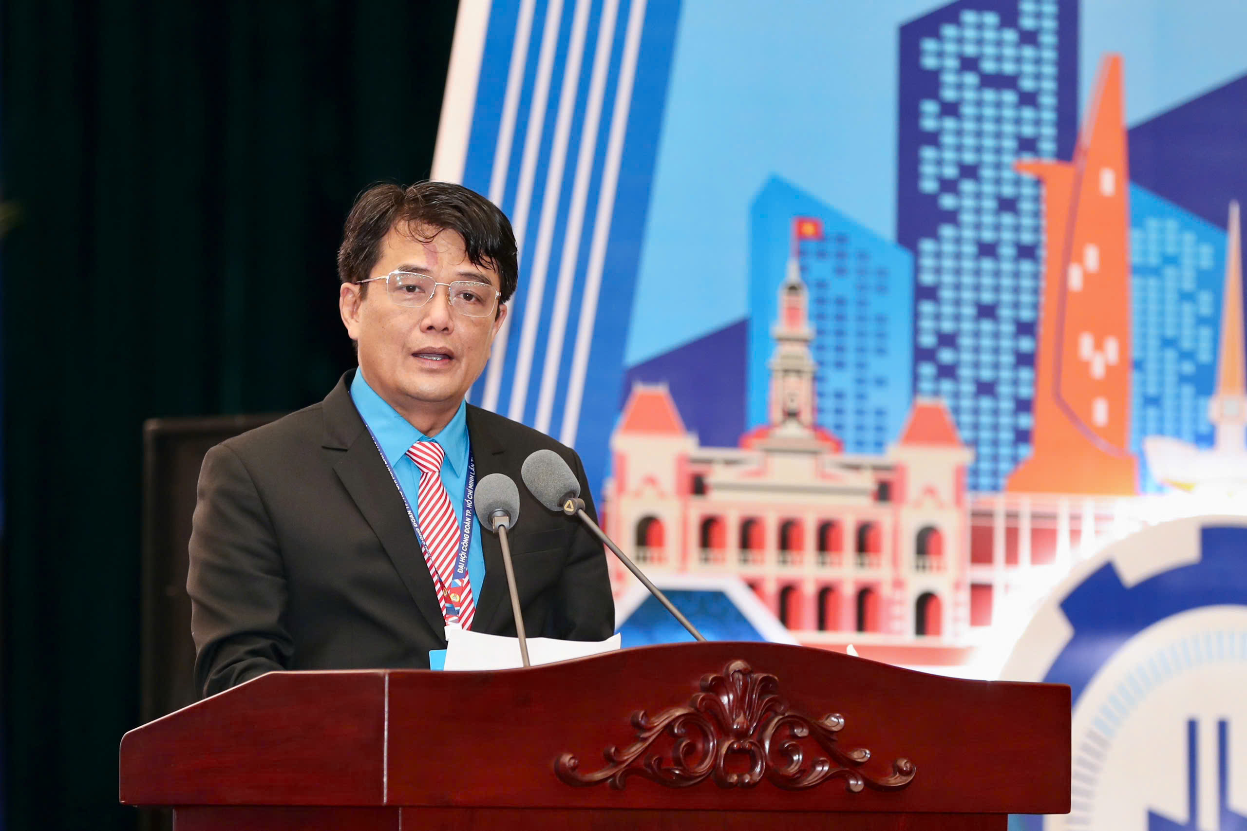 Ông Bùi Thanh Nhân làm Chủ tịch Liên đoàn Lao động TP.HCM - Ảnh 1.