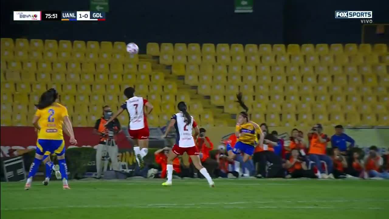 Lizbeth Ovalle đoạt giải bàn thắng đẹp nhất năm ở The Best 2025