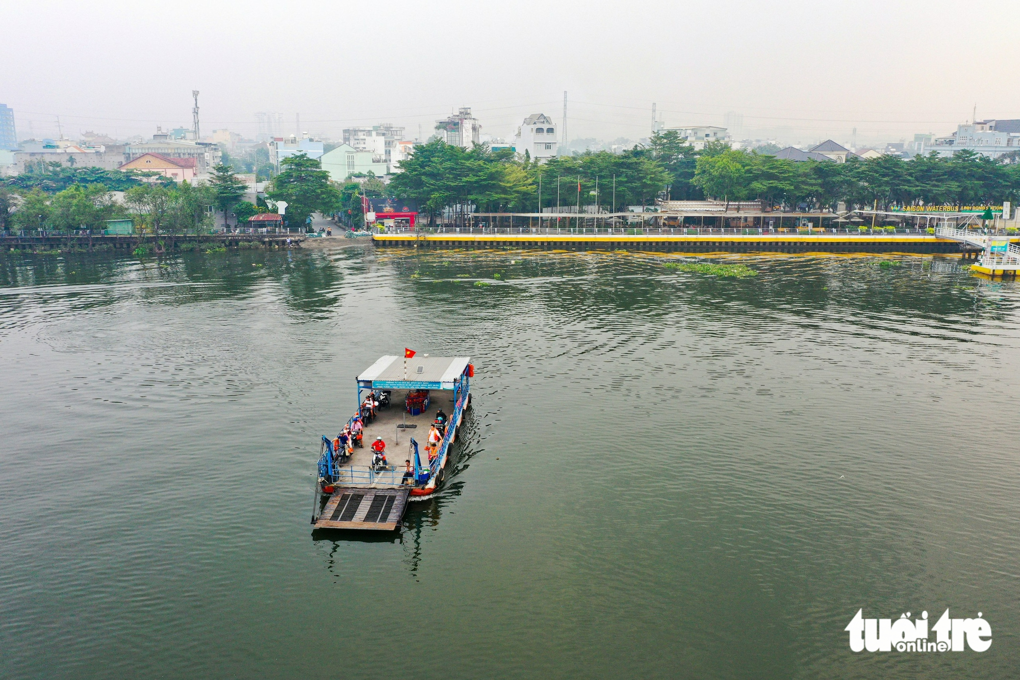 Phà Bình Quới chạy lại, người dân 'thở phào' vì né được điểm kẹt xe 1 phà bình quới - Ảnh 1.