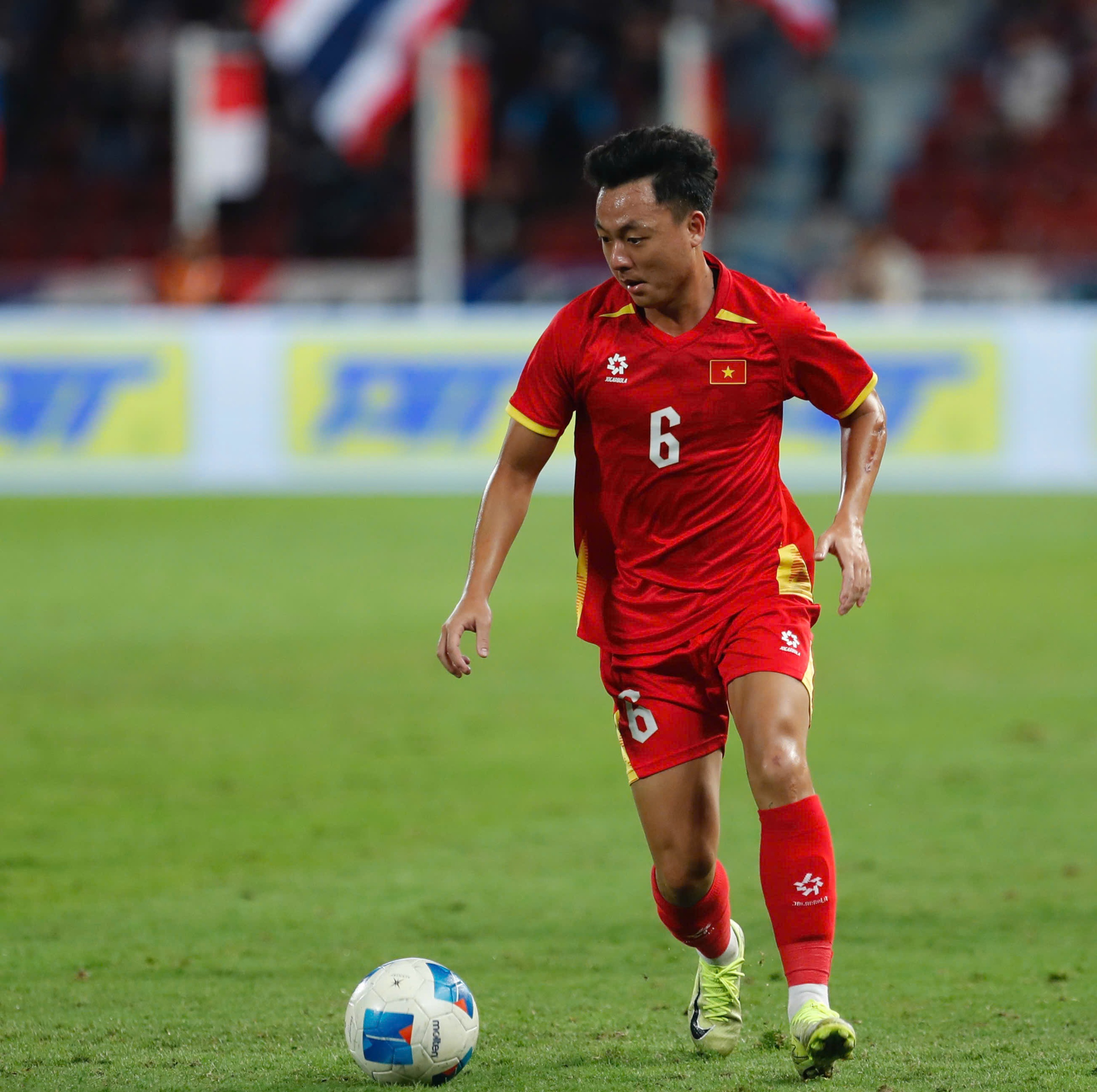 Đòn quyết định giúp U.22 Việt Nam vô địch: Phải cảm ơn HLV Popov và cả ông Troussier- Ảnh 1.