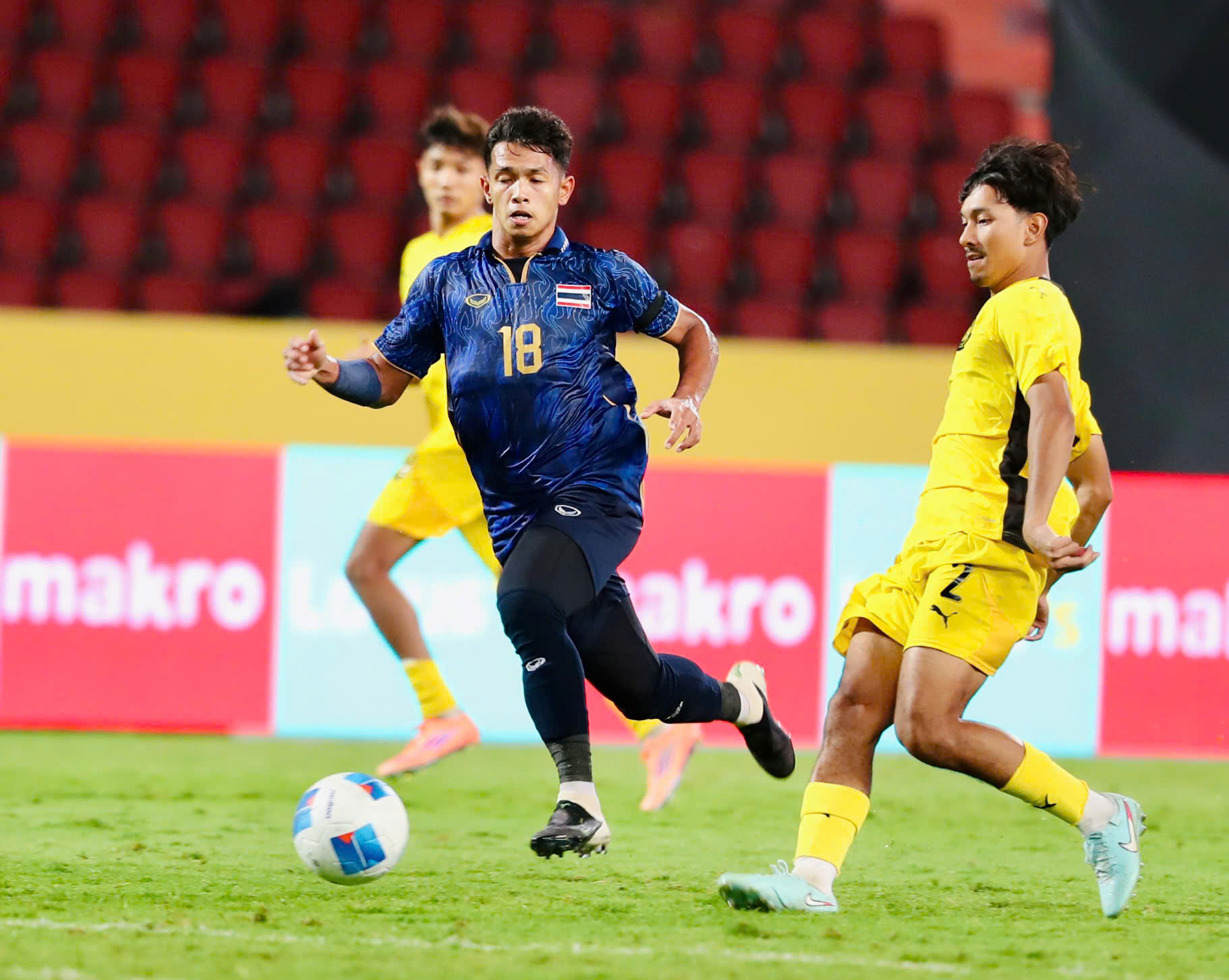 Phải thận trọng với 'vua câu thẻ' của U22 Thái Lan 1 Phải thận trọng với 'vua câu thẻ' của U22 Thái Lan - Ảnh 1.