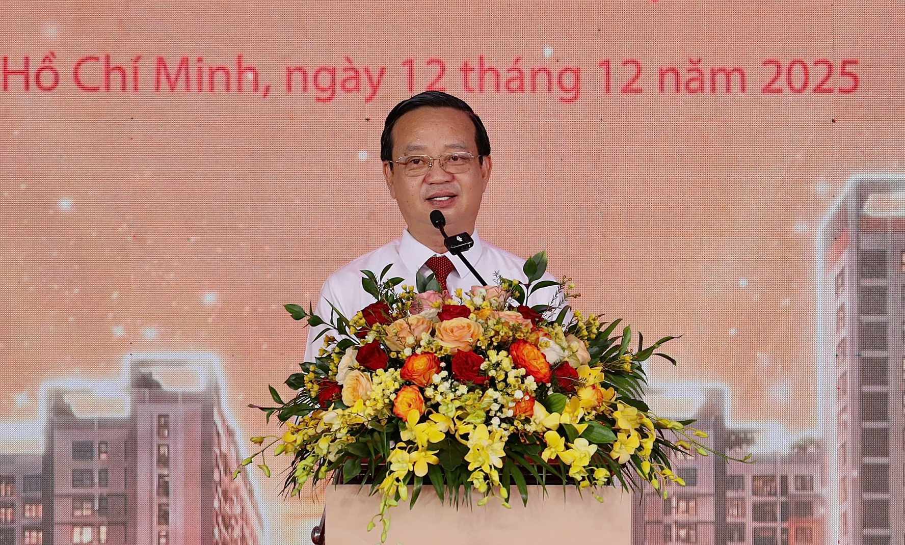 Phân công công tác Chủ tịch và 9 Phó Chủ tịch UBND TPHCM 6 Phân công công tác Chủ tịch và 9 Phó Chủ tịch UBND TPHCM - Ảnh 7.