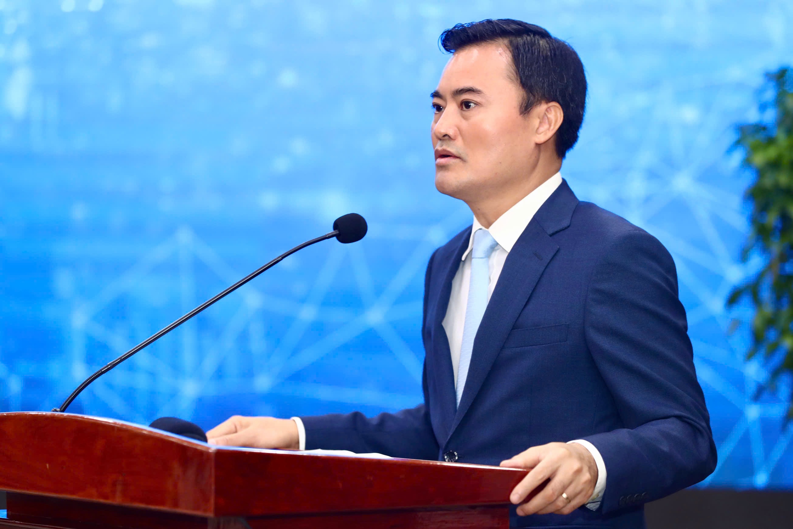 Phân công công tác Chủ tịch và 9 Phó Chủ tịch UBND TPHCM 5 Phân công công tác Chủ tịch và 9 Phó Chủ tịch UBND TPHCM - Ảnh 5.