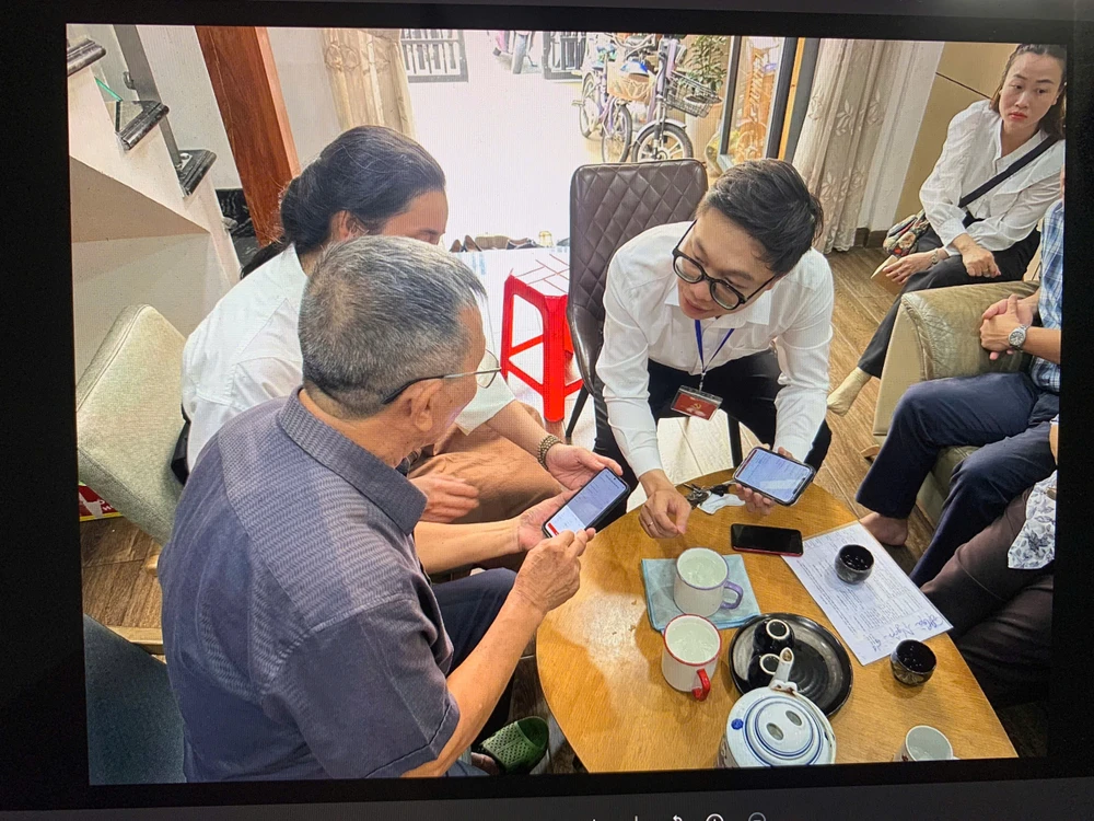 'Phản ứng nhanh' của phường, xã TP.HCM trong chiến dịch 15 ngày làm sạch dữ liệu đảng viên -du-lieu-dang-vien.jpg