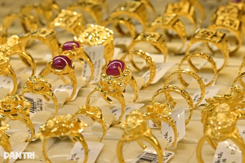 Phạt 80-100 triệu đồng nếu mang vàng sang biên giới trái phép  - 1