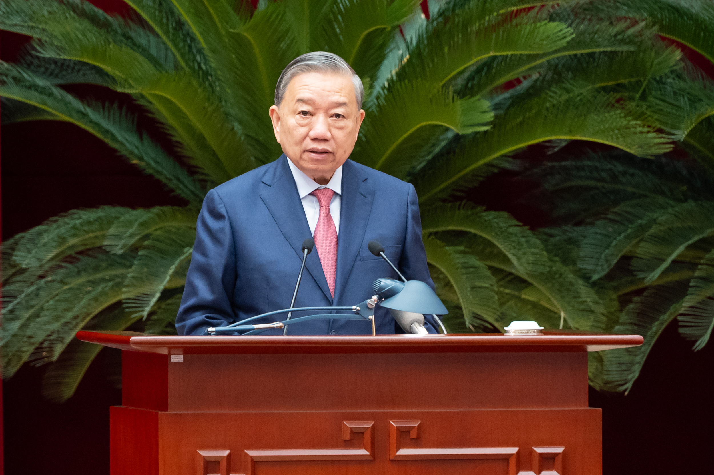 Phát biểu khai mạc Hội nghị Trung ương 15 của Tổng Bí thư Tô Lâm - Ảnh 1.