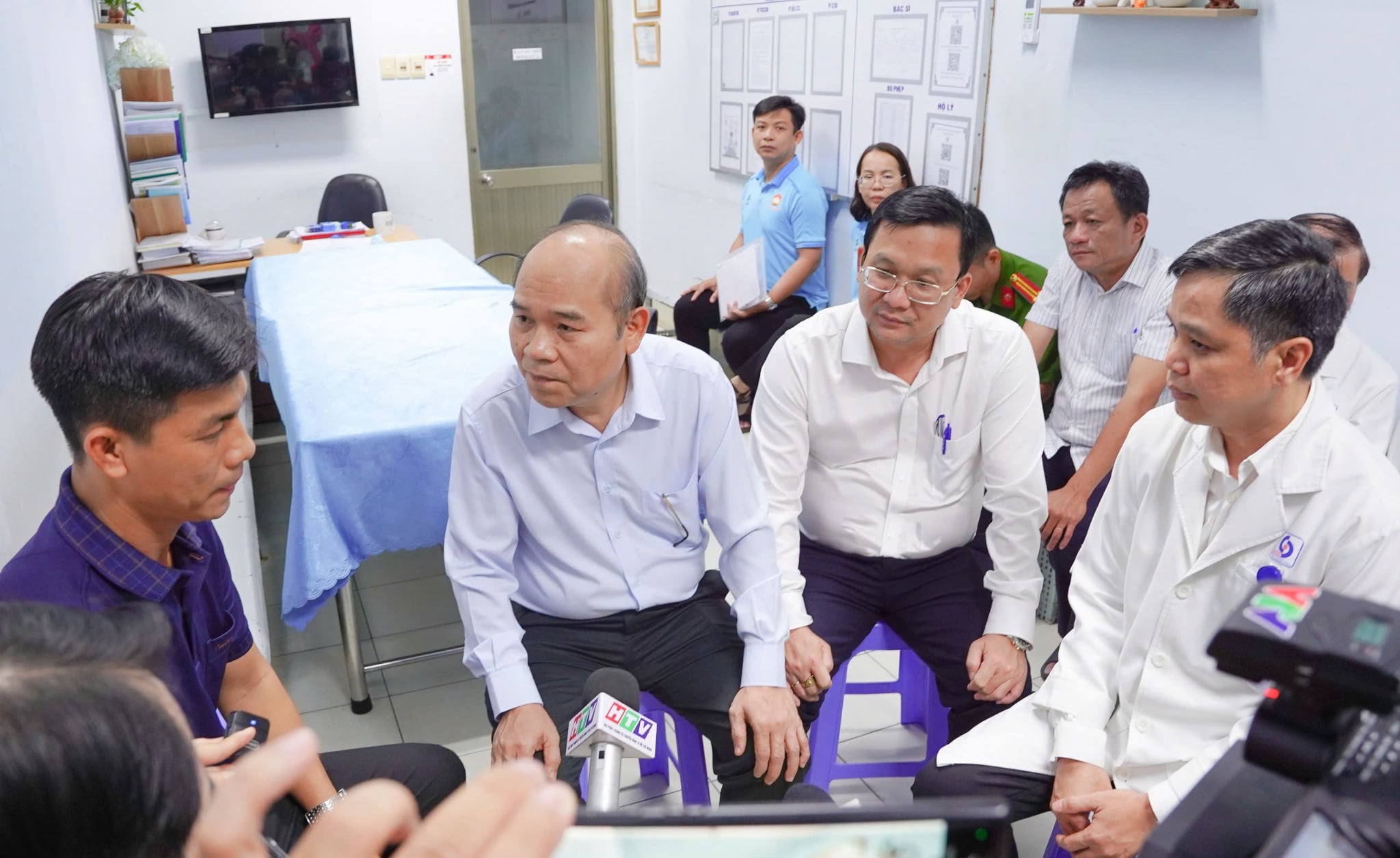 Trần Văn Bảy - Ảnh 1.