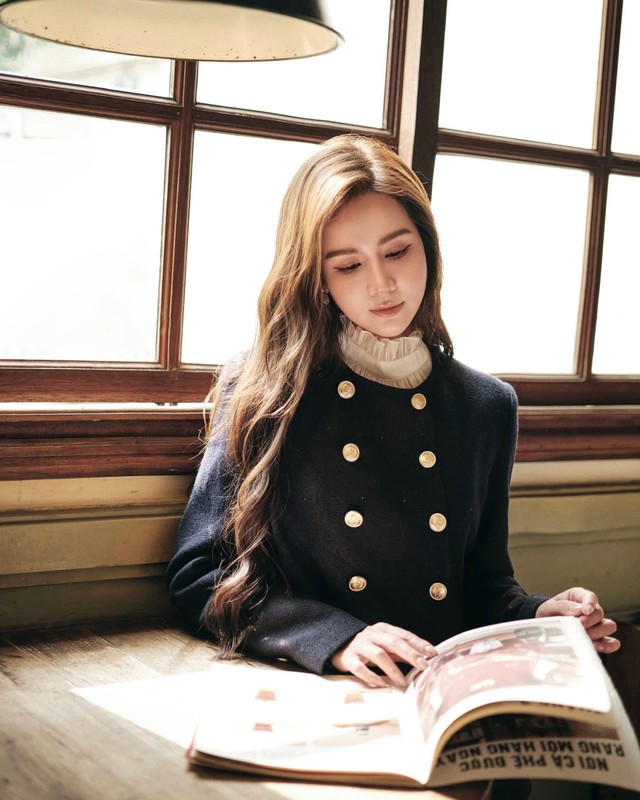 Phong cách gợi cảm của Huyền Lizzie: Nữ tổng tài thời trang hiện đại - Ảnh 1. Phong cách gợi cảm của Huyền Lizzie: Nữ tổng tài thời trang hiện đại - Ảnh 1.