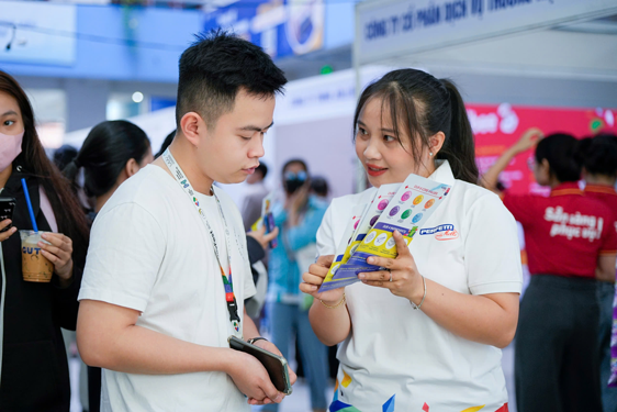 Phong phú việc làm Tết, cảnh giác trước bẫy lừa - Ảnh 1. Phong phú việc làm Tết, cảnh giác trước bẫy lừa - Ảnh 1.