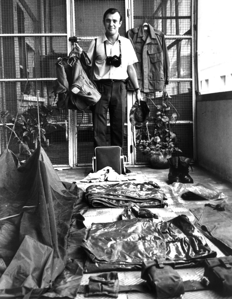 Phóng viên Peter Arnett nổi tiếng đưa tin từ chiến trường Việt Nam vừa qua đời 1 Nhà báo Peter Arnett, người từng tác nghiệp thời Chiến tranh Việt Nam, qua đời - Ảnh 1.