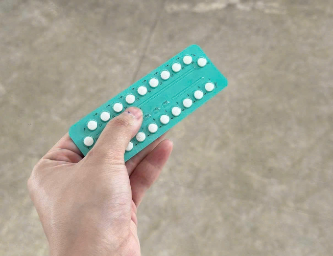 Thuốc tránh thai hằng ngày tiện lợi nhưng quên liều uống có thể  giảm hiệu quả. Ảnh: Tuệ Diễm