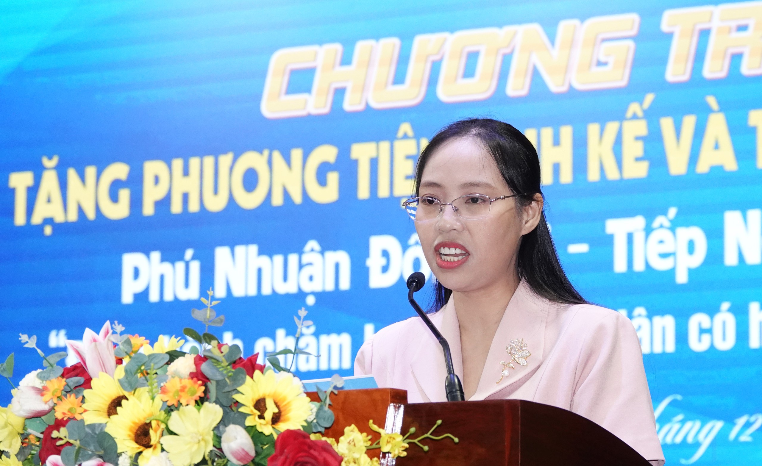 TP.HCM: Phường Phú Nhuận tiếp nhận 4,6 tỉ đồng trợ giúp hộ khó khăn- Ảnh 1.