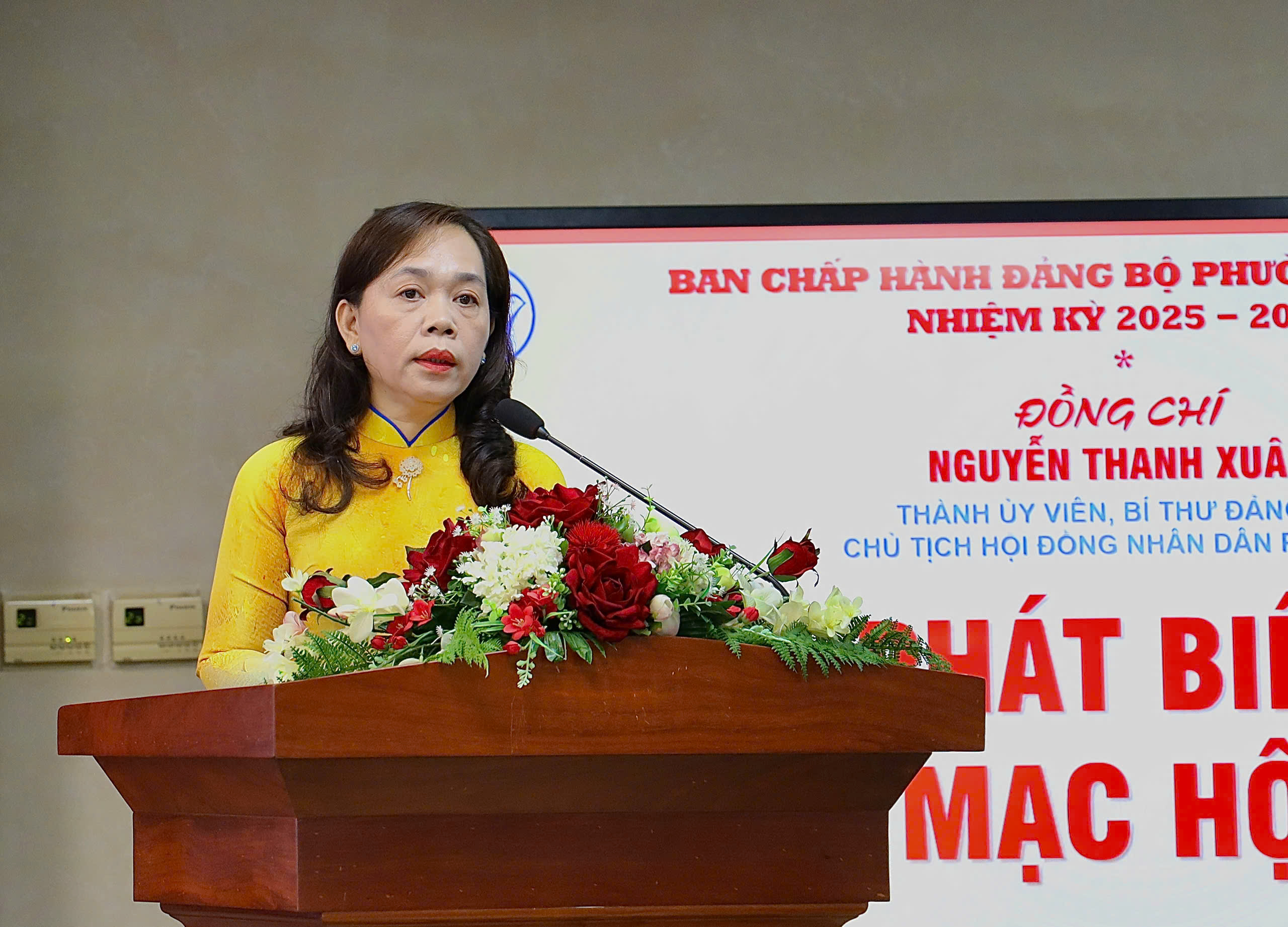 Phường Xuân Hòa giải quyết 100% hồ sơ hành chính đúng hạn - Ảnh 1.