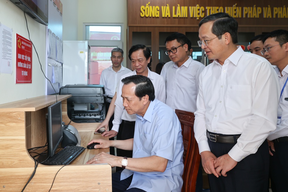 Phường, xã mới đừng nặng về hành chính, phải kiến tạo phục vụ nhân dân - 1