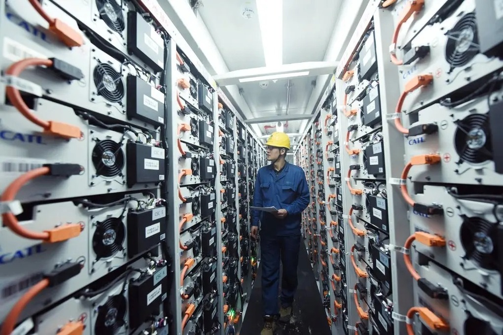 Pin Trung Quốc: Gót chân Asin của ngành quốc phòng Mỹ và gã khổng lồ AI - 1