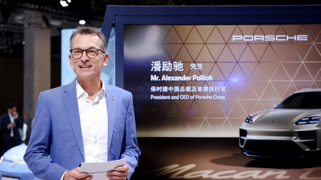 Porsche ngả mũ trước các hãng xe Trung Quốc, quay về thế mạnh xe xăng - 1