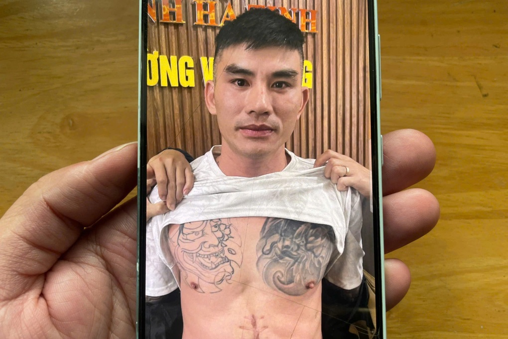 Quá trình vây bắt phạm nhân đặc biệt nguy hiểm có 2 hình xăm kỳ dị - 1