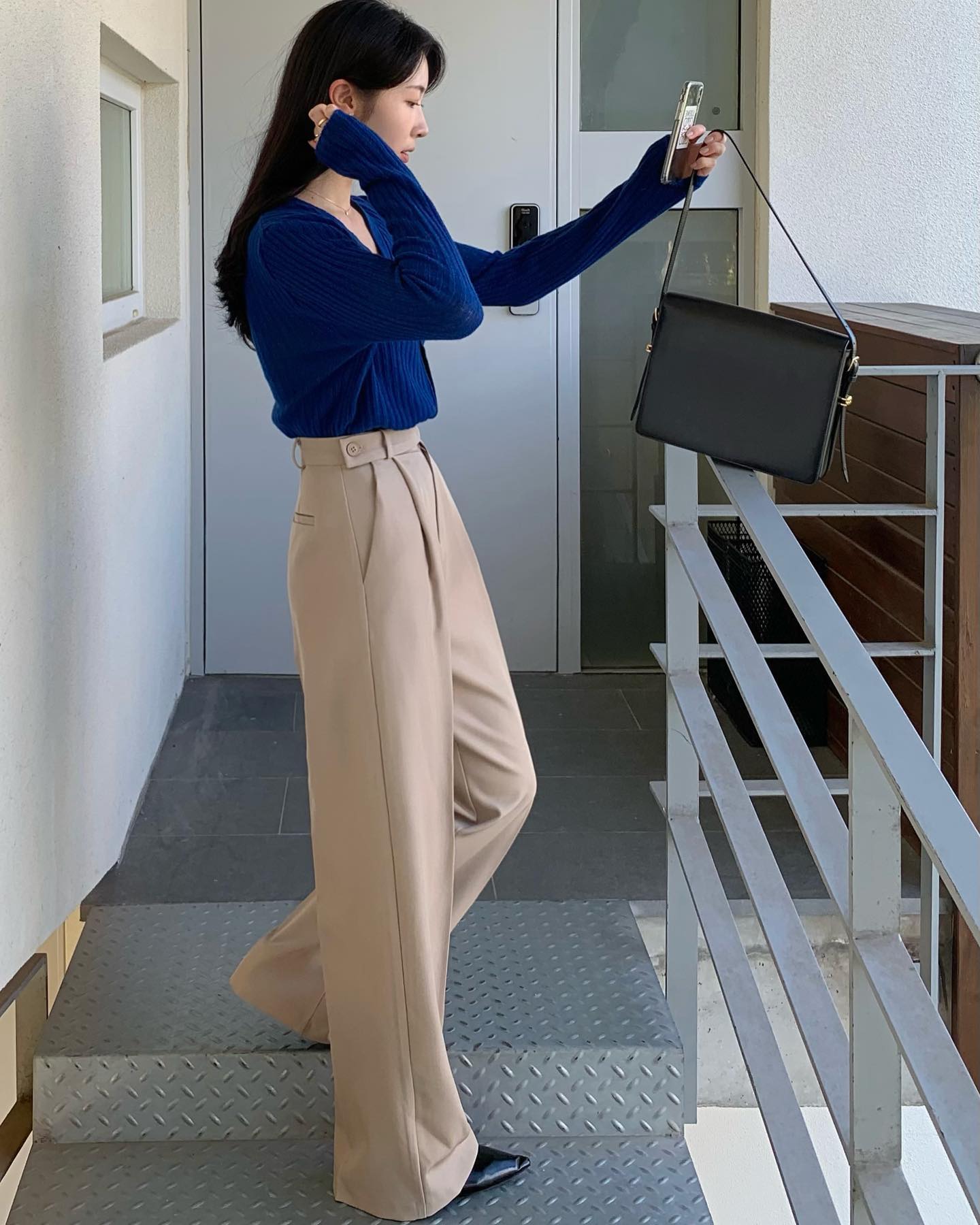 Quần ống rộng vốn đã sang nhưng mặc theo 5 công thức này lại càng thêm đẳng cấp- Ảnh 4.