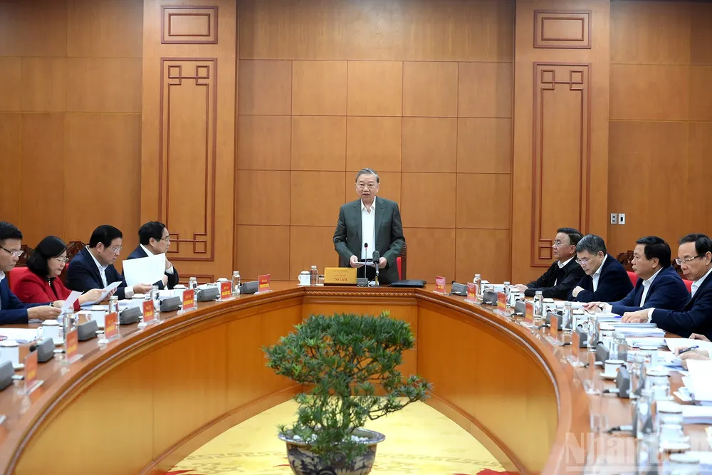 Tổng Bí thư Tô Lâm phát biểu tại phiên họp. Ảnh: NHÂN DÂN Rà soát, hoàn thiện công tác nhân sự trình Hội nghị Trung ương 15