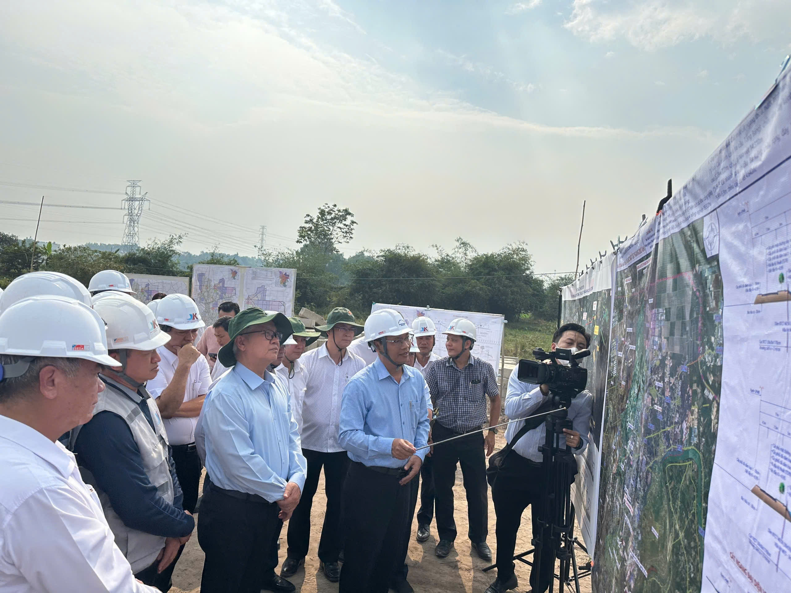 RÁO RIẾT GIẢI NGÂN VỐN ĐẦU TƯ CÔNG (*): Vượt qua trở ngại - Ảnh 1.