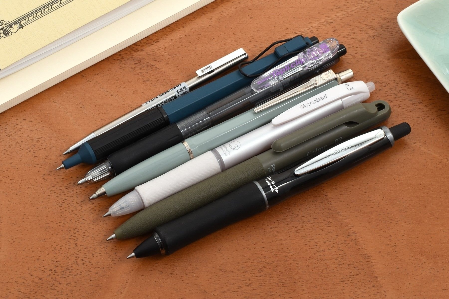 Món đồ động chạm vào 