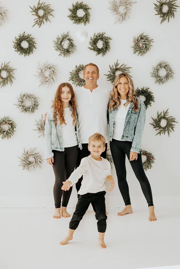 Rợn người clip máy bay lao xuống đất khiến gia đình 1 ngôi sao thể thao và toàn bộ hành khách thiệt mạng- Ảnh 1. Rợn người clip máy bay lao xuống đất khiến gia đình 1 ngôi sao thể thao và toàn bộ hành khách thiệt mạng- Ảnh 1.