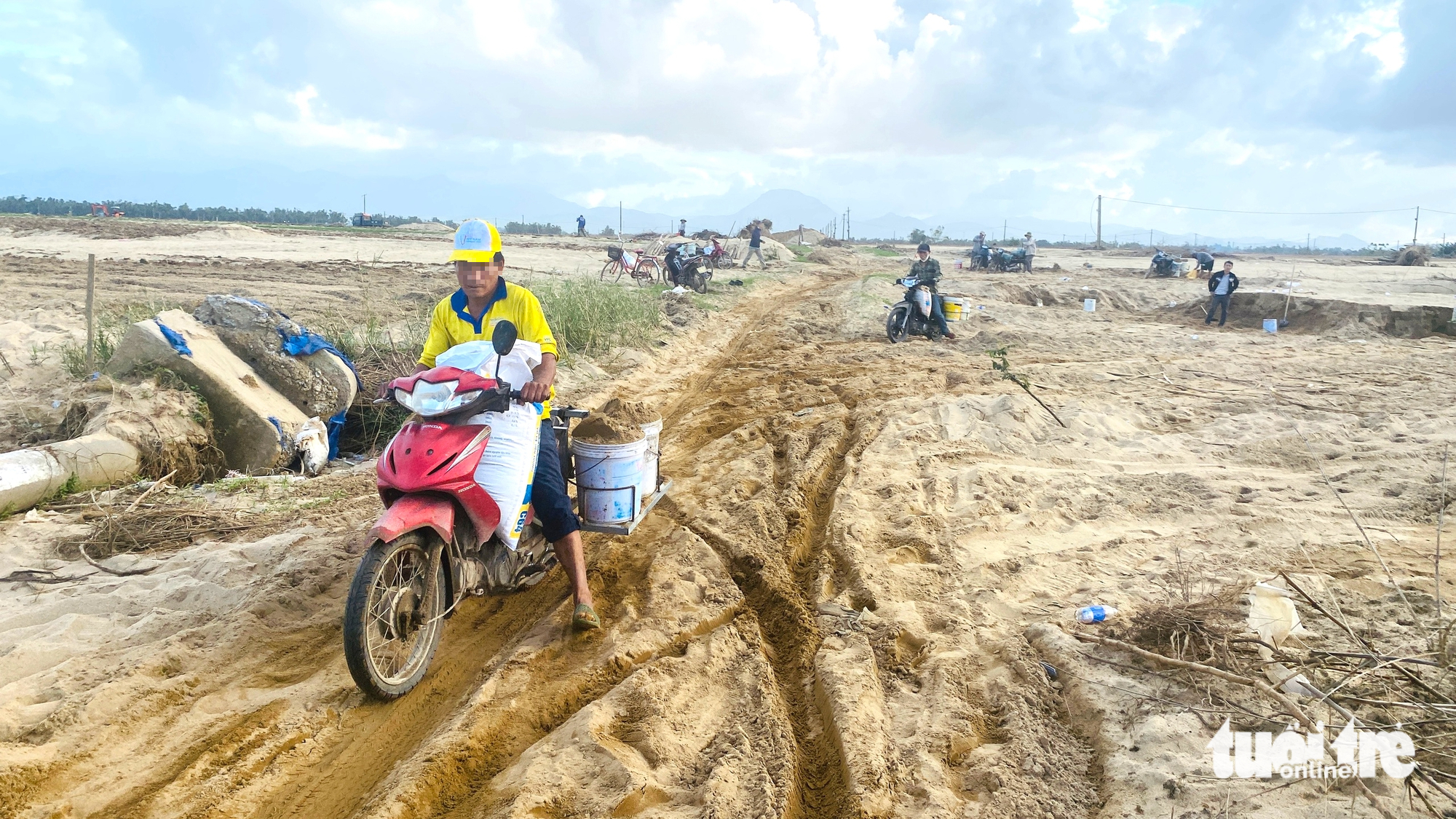 mỏ cát - Ảnh 1.