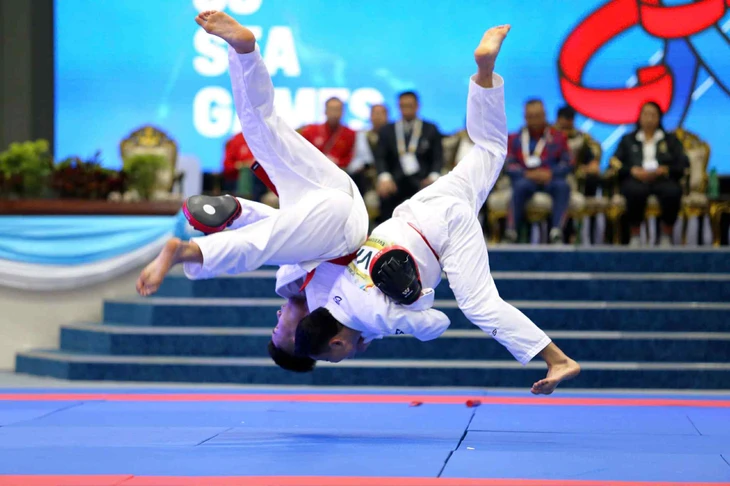 SEA Games 33 ngày 10-12: Việt Nam có huy chương đầu tiên 1 SEA Games 33 ngày 10-12: Việt Nam có huy chương đầu tiên - Ảnh 1.