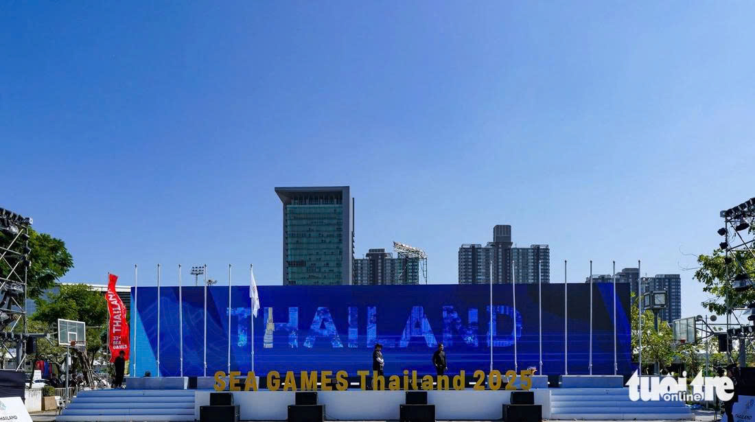 SEA Games trong lúc 'nhà có việc' 1 SEA Games trong lúc 'nhà có việc' - Ảnh 1.