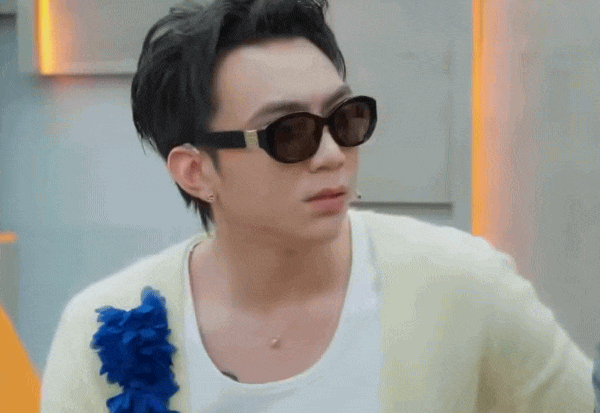 SOOBIN sốc mạnh, cả cõi mạng như “phát điên” vì Tân Binh Toàn Năng- Ảnh 3.