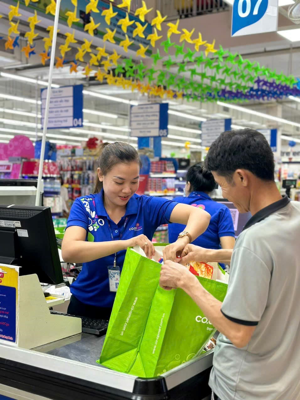 Saigon Co.op và 21 đơn vị thành viên được vinh danh Doanh nghiệp xanh TP.HCM 2025 - Ảnh 3.