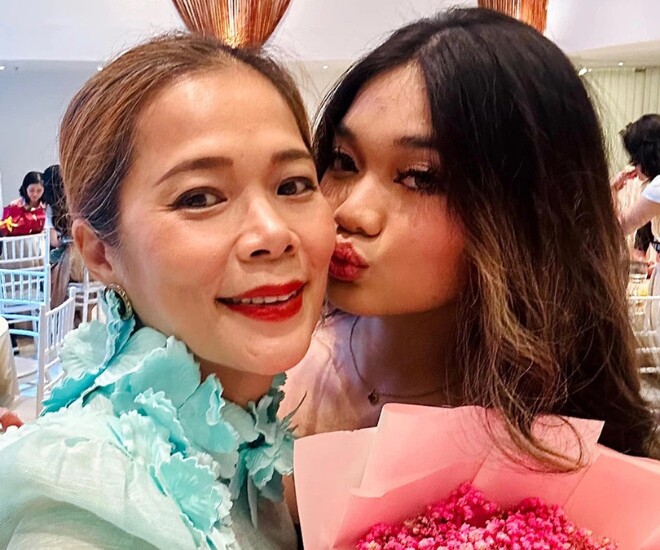 Sao nữ đau đầu vì con gái là "báo thủ": Đậu 5 trường y ở Anh, 4 trường ở Đức vẫn bỏ về Việt Nam học 1 Ca sĩ Mỹ Lệ có bài viết bốc phốt ái nữ.