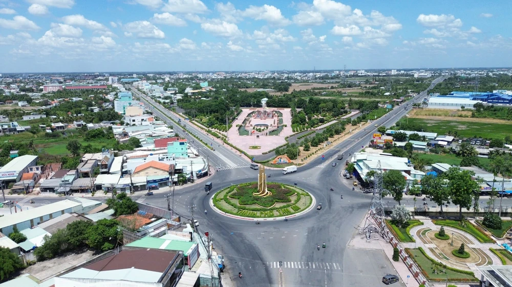 Theo quy định mới, phải có từ 50% trở lên hộ dân tán thành thì cơ quan chức năng mới hoàn thiện đề án sáp nhập, đổi tên tỉnh/xã và gửi HĐND cấp tỉnh/xã để xem xét, cho ý kiến. Ảnh: HUỲNH DU quy-mo-cap-tinh-sap-nhap-tinh-bo-cap-huyen.jpg