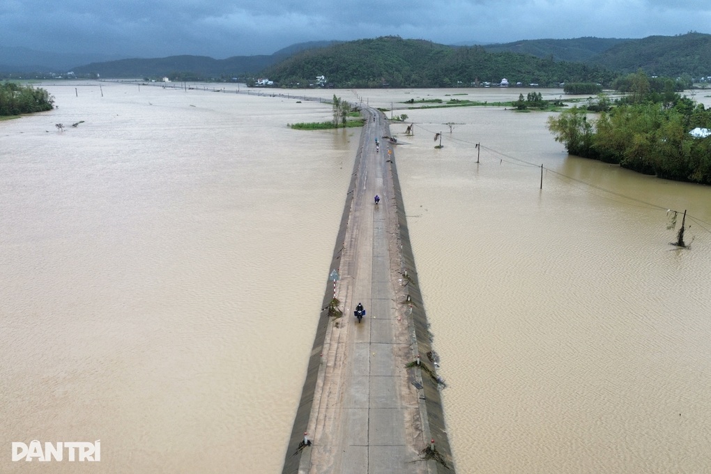 Sau lũ lịch sử, người dân kỳ vọng về dự án nhà phao - 1