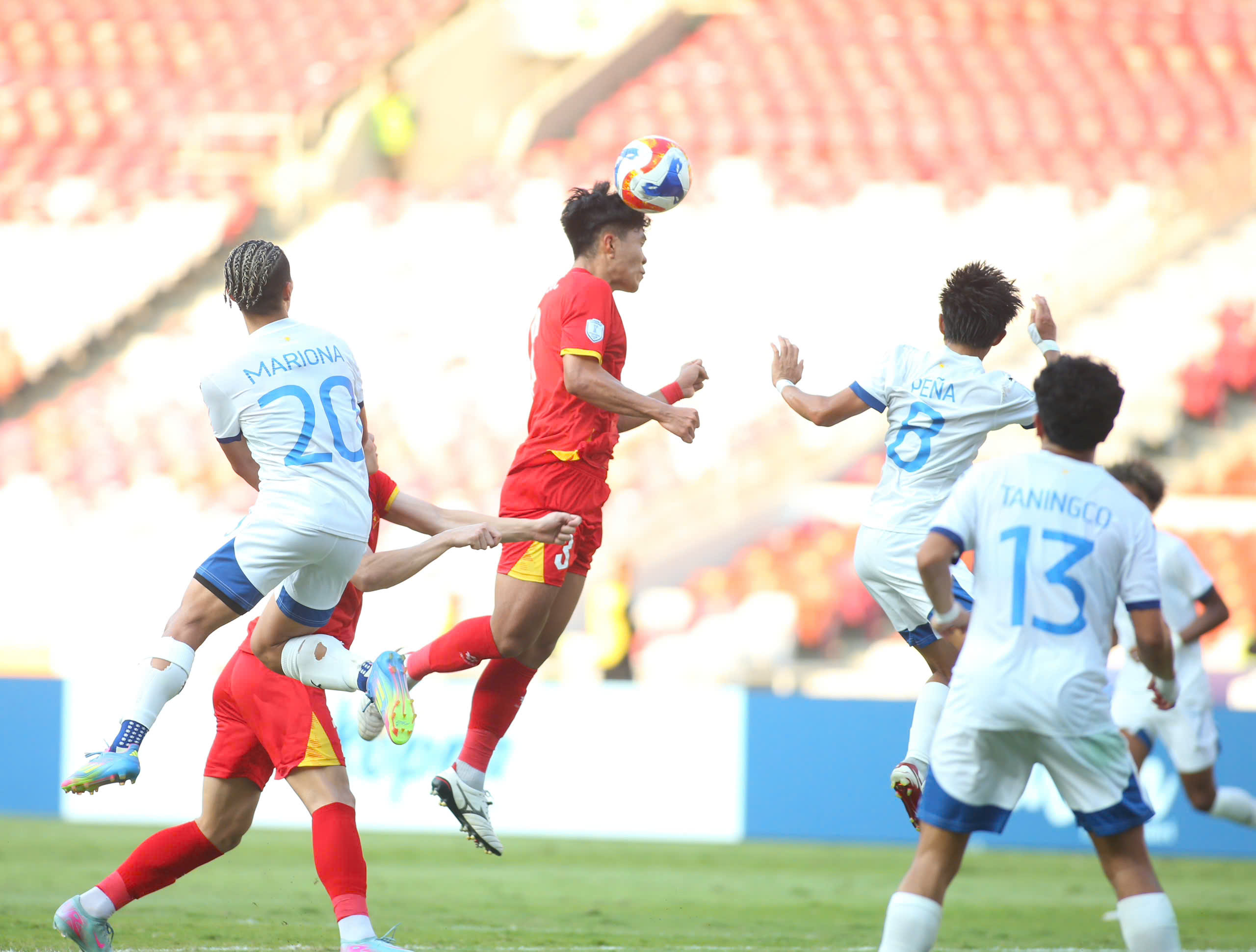 Sếp lớn bóng đá Philippines muốn U.23 Việt Nam thua bán kết, báo chí bản địa lại e dè- Ảnh 1.