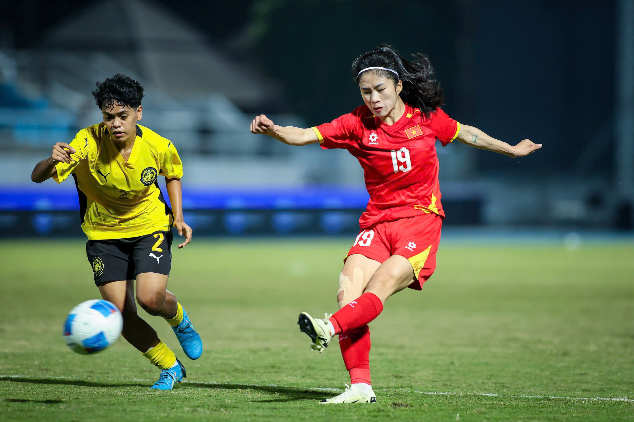 Những kênh nào phát đội tuyển nữ Việt Nam đấu Philippines: Sớm lấy vé bán kết?- Ảnh 1. Những kênh nào phát đội tuyển nữ Việt Nam đấu Philippines: Sớm lấy vé bán kết?- Ảnh 1.