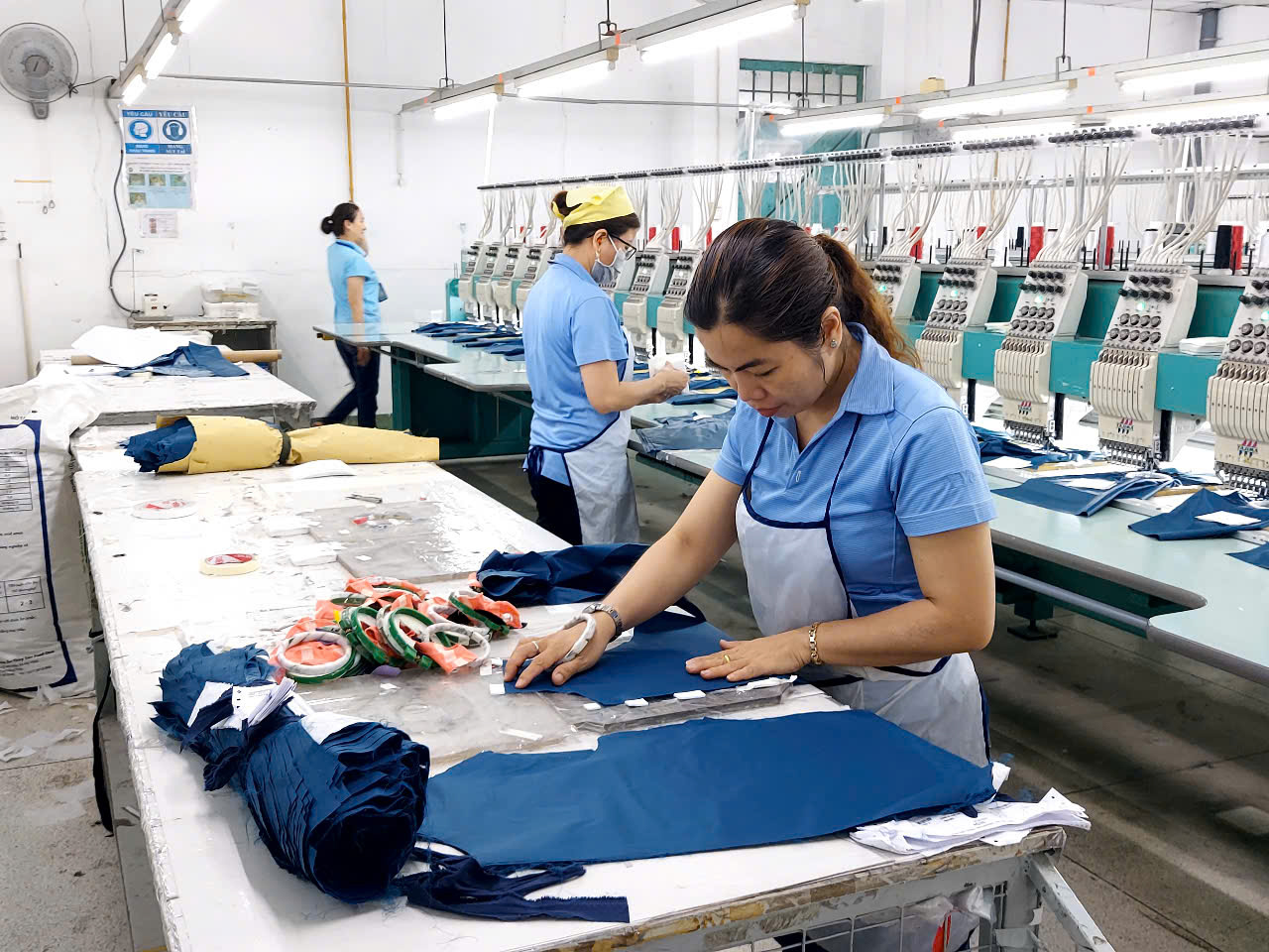 Sớm lo lương, thưởng Tết cho người lao động 1 Sớm lo lương, thưởng Tết cho người lao động - Ảnh 1.