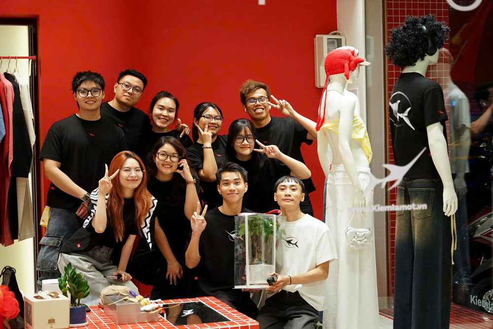 Start-up thời trang trẻ thành công nhờ sự khác biệt - Ảnh 1.