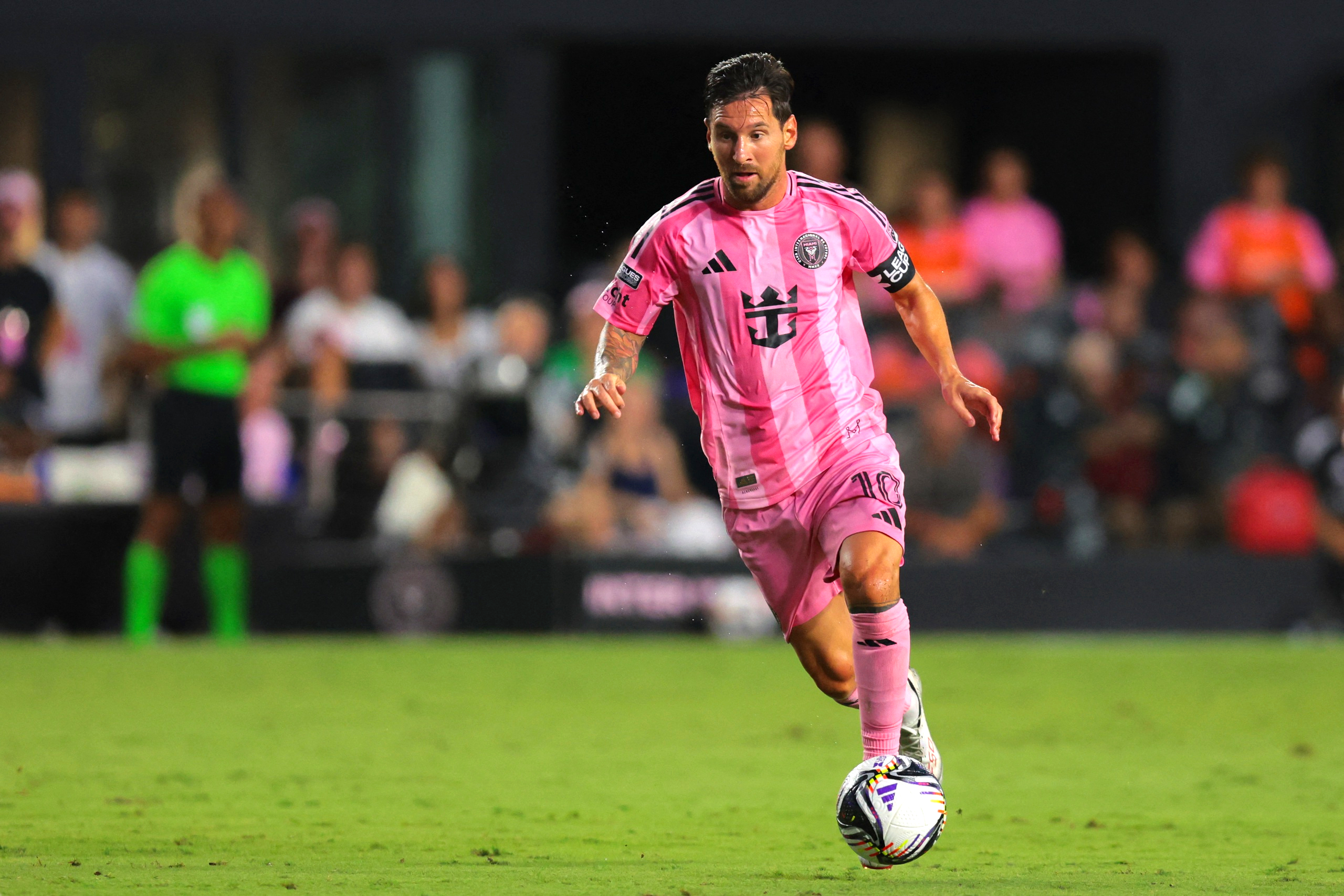 Sự vĩ đại của Messi qua những con số 1 Messi - Ảnh 1.