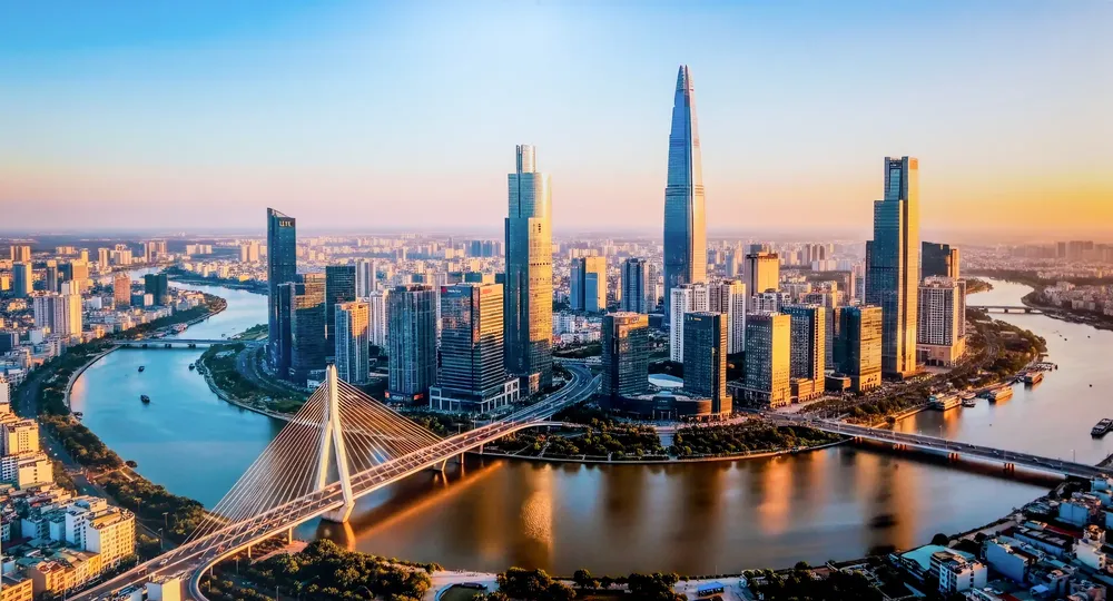 Để TP.HCM thực sự trở thành một “siêu đô thị - trung tâm tài chính, sản xuất, logistics và đổi mới sáng tạo mang tầm khu vực và thế giới" và hiện thực hóa mục tiêu phát triển 2030, tầm nhìn 2045, cần thực hiện nhiều giải pháp đổi mới thể chế, chính sách, pháp luật mang tính đột phá, toàn diện hơn rất nhiều so với các cơ chế, chính sách đặc thù hiện hành. tp-hcm-va-dinh-vi-sieu-do-thi-toan-cau-bai-3-dinh-vi-tam-voc-vi-the-tp-hcm-tren-ban-do-the-gioi-.jpg