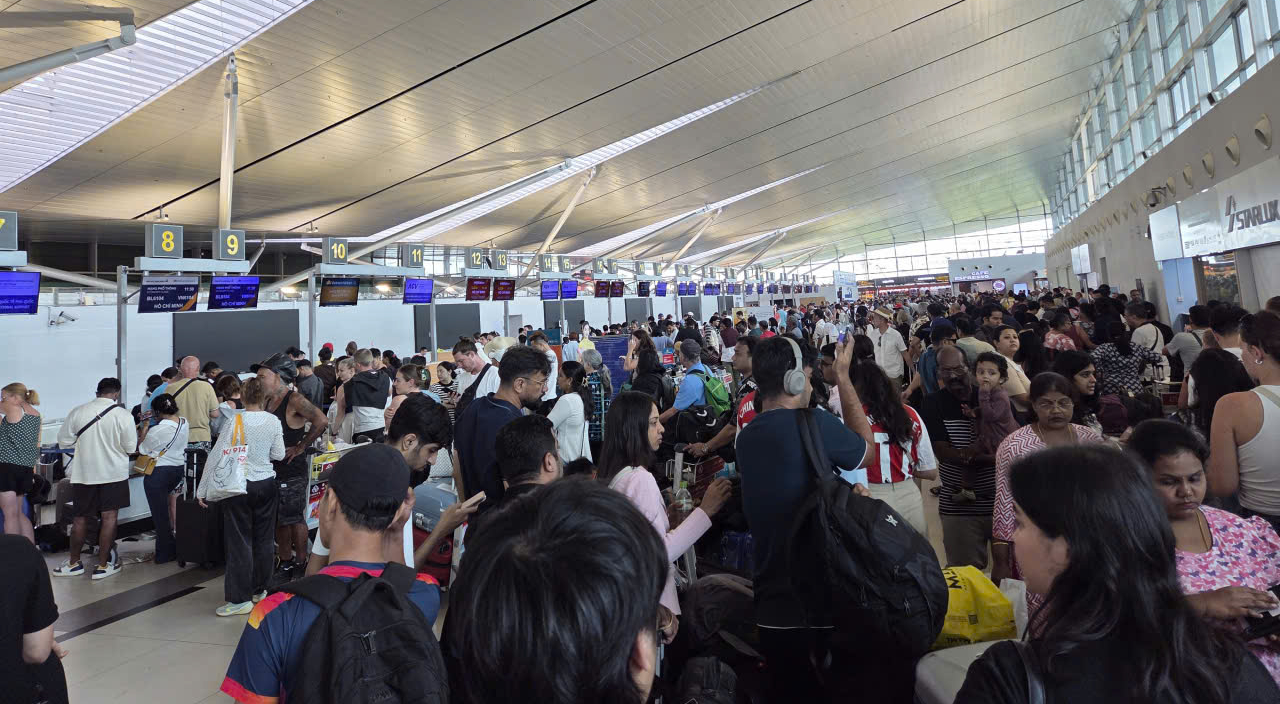 Sun Group sẽ chính thức tiếp nhận vận hành sân bay Phú Quốc từ 1-1-2026 - Ảnh 1.