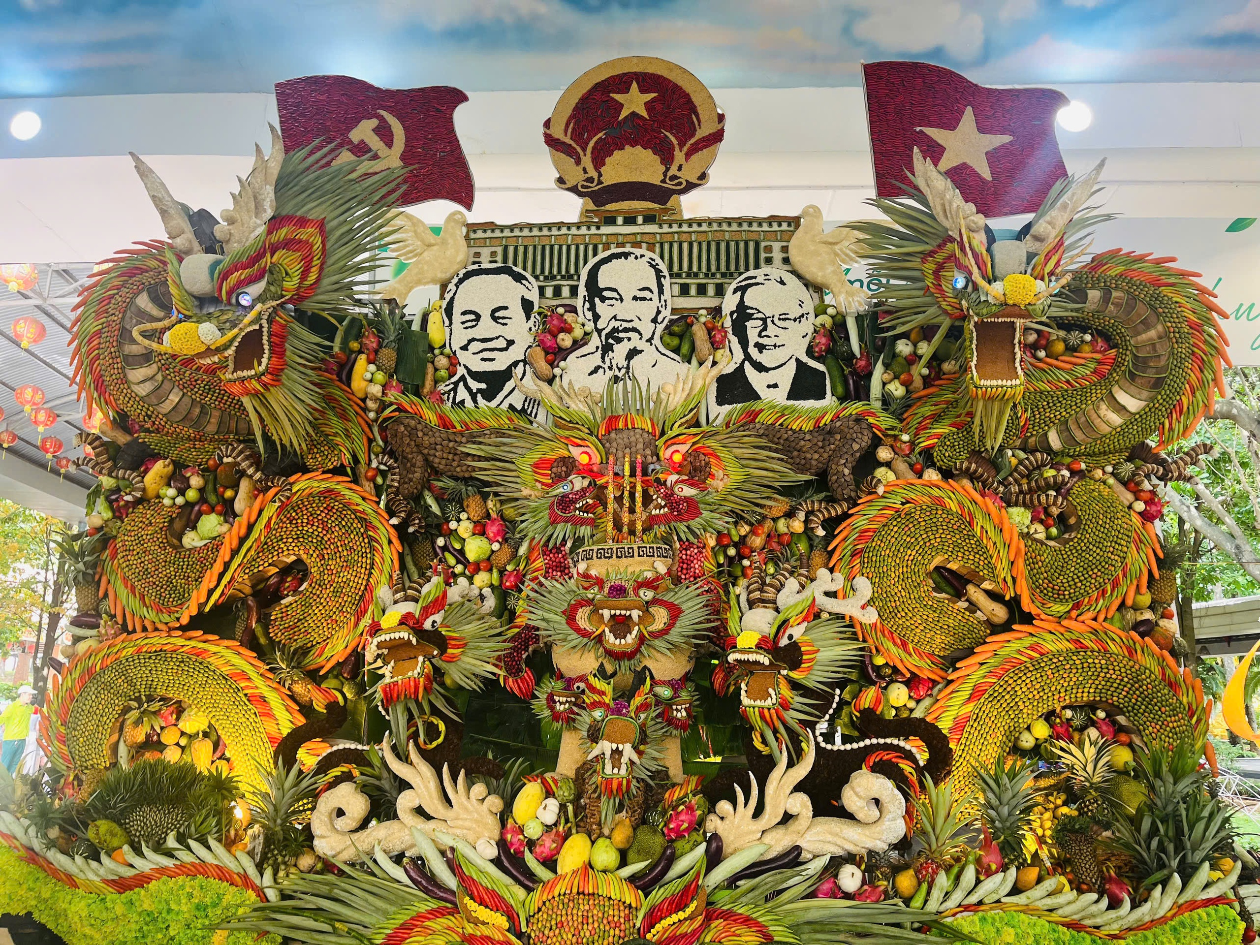 “Sướng mắt” với lễ hội trái cây Nam bộ đang diễn ra ở TP HCM- Ảnh 2. “Sướng mắt” với lễ hội trái cây Nam bộ đang diễn ra ở TP HCM- Ảnh 2.