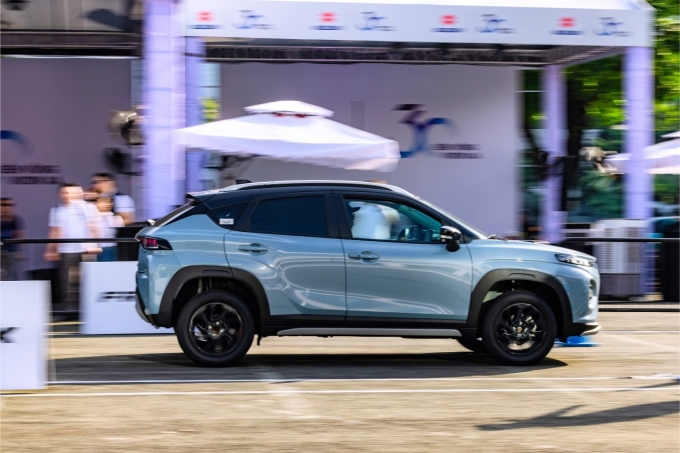 Mẫu gầm cao đô thị cỡ A Fronx trong lễ ra mắt hồi tháng 10 tại Việt Nam. Ảnh: Suzuki