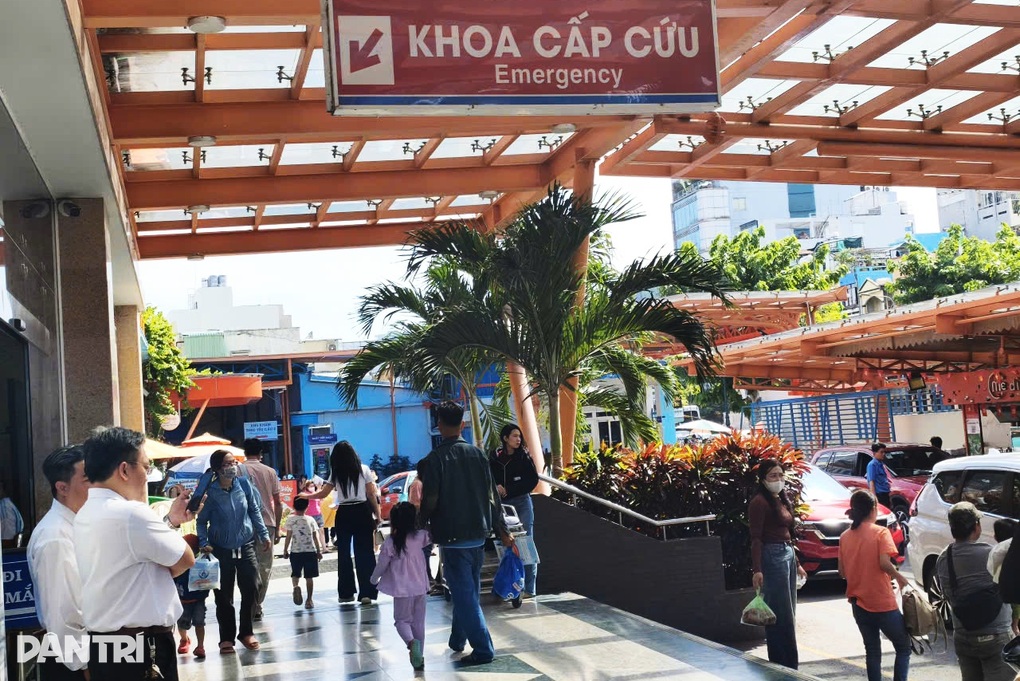 TPHCM: 2 học sinh tử vong vì đuối nước ngay tại hồ bơi có người giám sát - 1