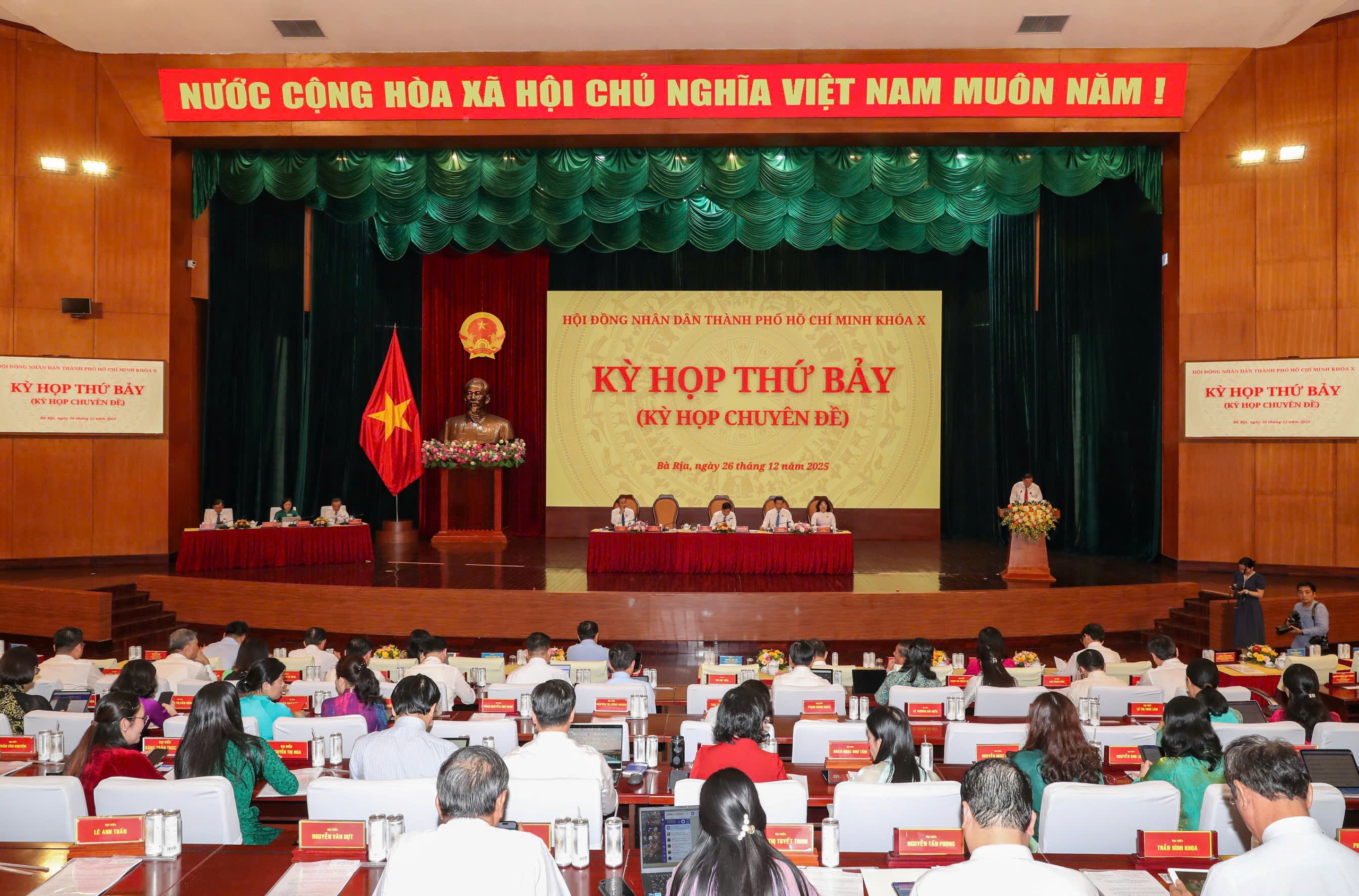 TPHCM ban hành Bảng giá đất lần đầu áp dụng từ năm 2026 - Ảnh 1.