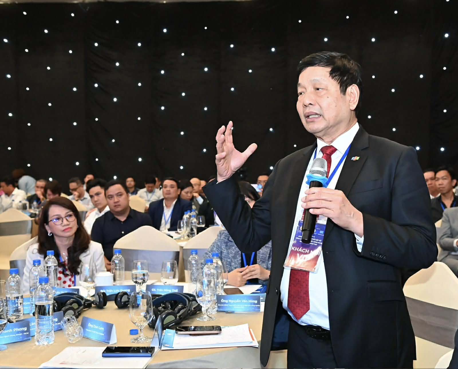 Chủ tịch FPT Trương Gia Bình: TP.HCM có thể trở thành thủ phủ UAV của khu vực- Ảnh 1. Chủ tịch FPT Trương Gia Bình: TP.HCM có thể trở thành thủ phủ UAV của khu vực- Ảnh 1.