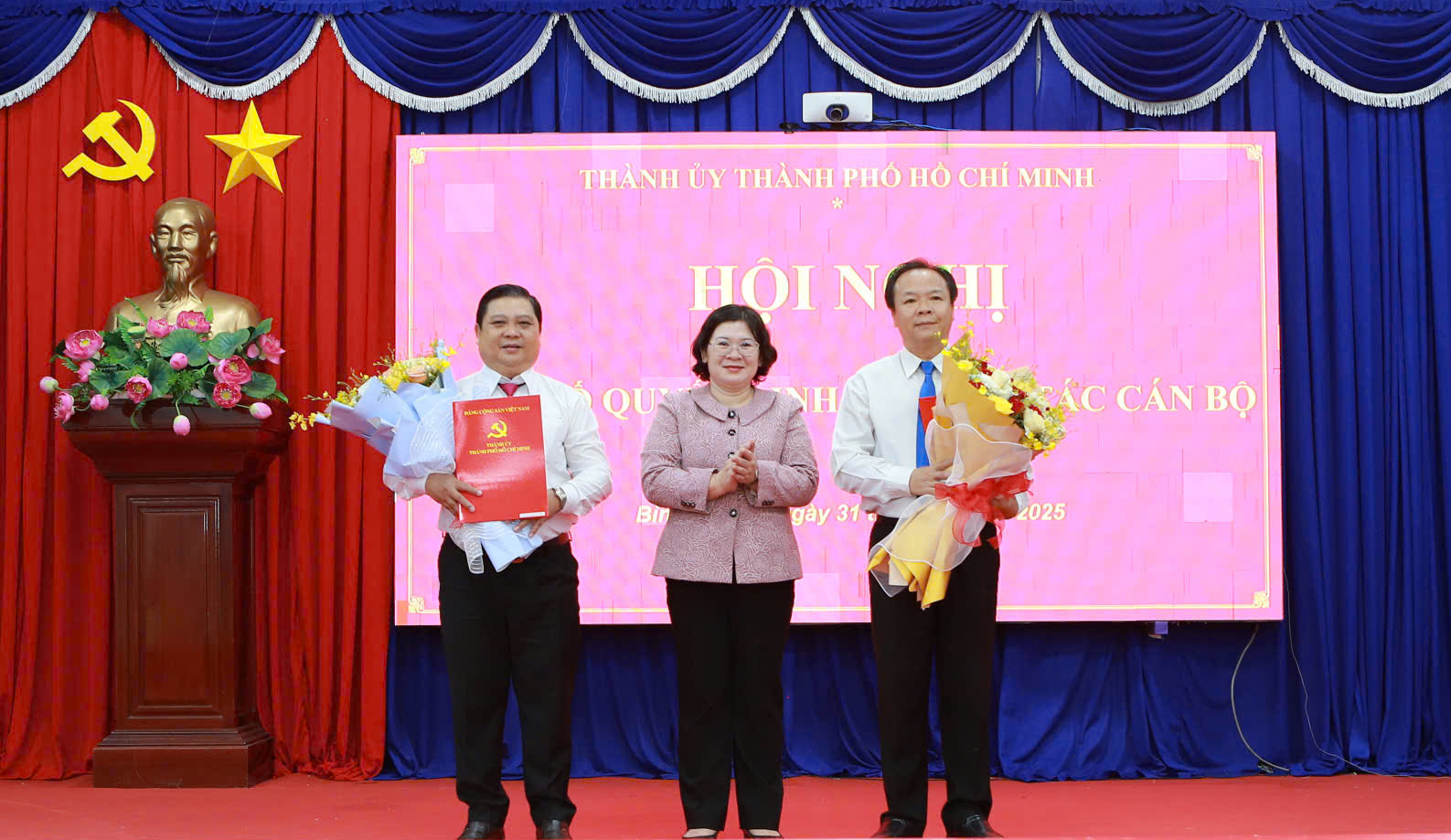 TP.HCM điều chuyển Bí thư phường Bình Dương, phường Dĩ An… - Ảnh 1. TP.HCM - Ảnh 1.