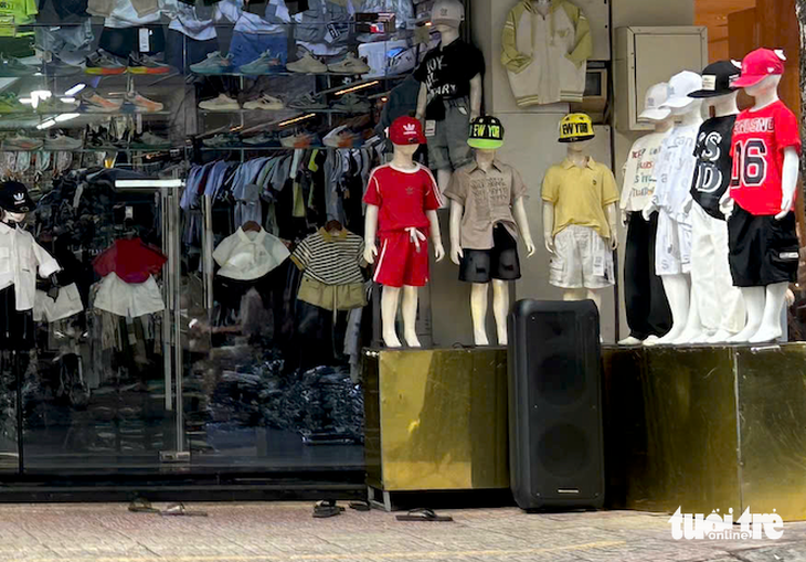 TP.HCM giảm hẳn tiếng ồn karaoke, người dân hoan nghênh 'được những ngày yên tĩnh' - Ảnh 2.