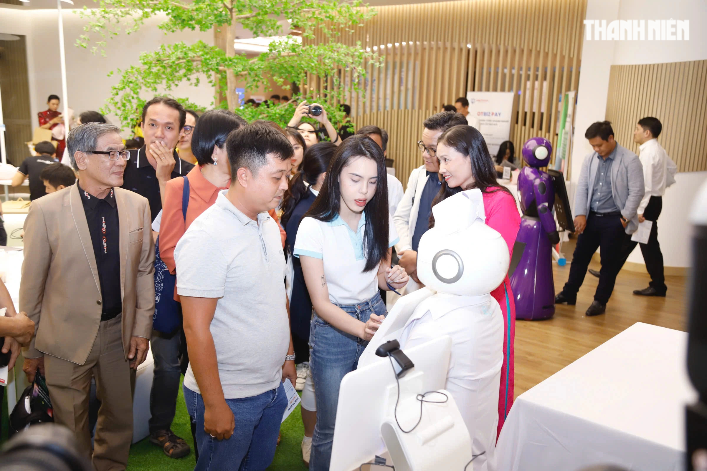 TP.HCM hướng tới mục tiêu kinh tế số đóng góp 30% GRDP- Ảnh 1. TP.HCM hướng tới mục tiêu kinh tế số đóng góp 30% GRDP- Ảnh 1.