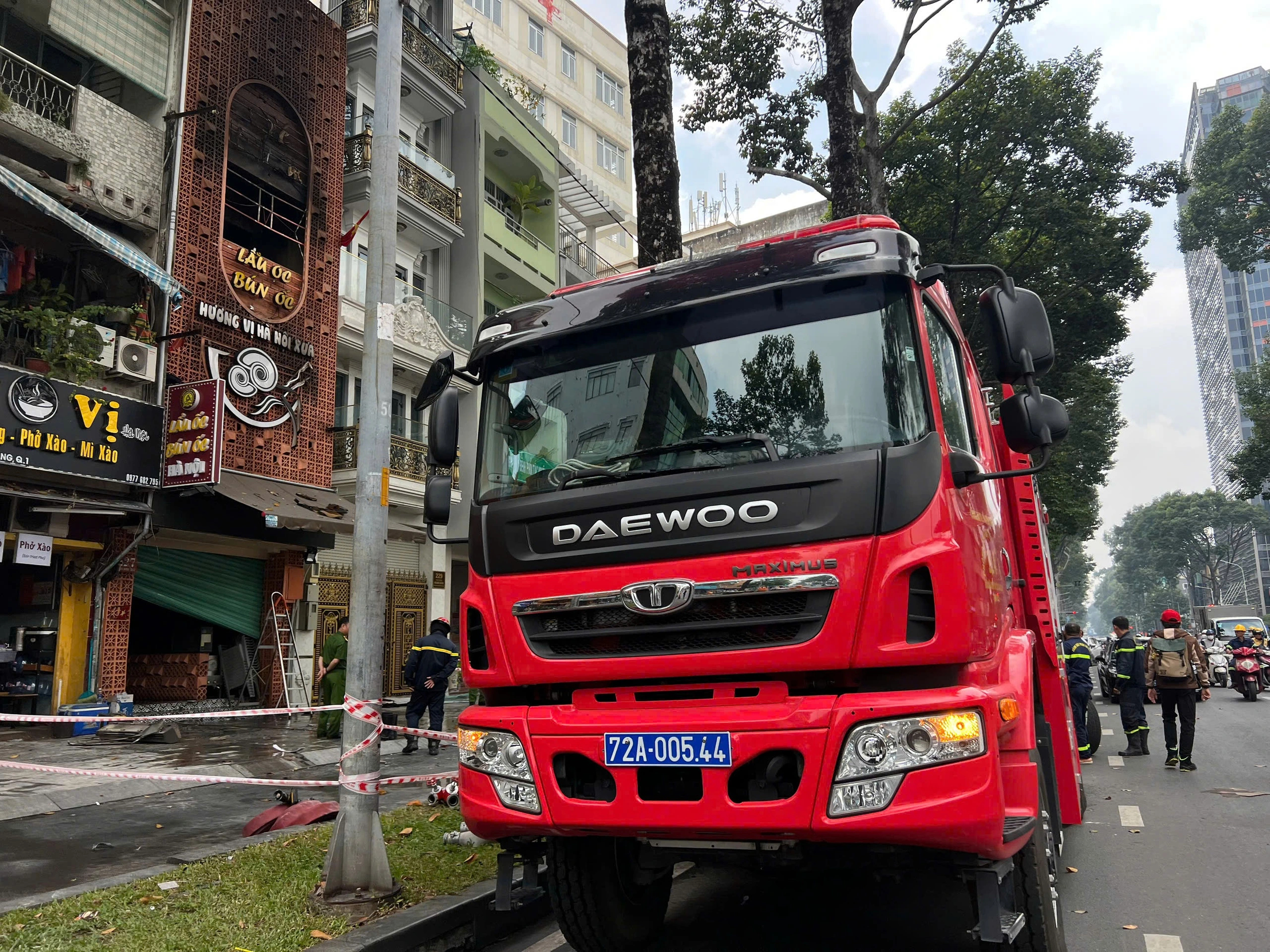 TP.HCM mạnh tay xử lý vi phạm PCCC sau vụ cháy làm 4 người tử vong- Ảnh 1. TP.HCM mạnh tay xử lý vi phạm PCCC sau vụ cháy làm 4 người tử vong- Ảnh 1.